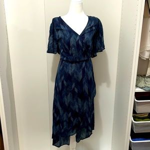 Brand: Cloth and Stone    Size: Small   Color: Blue,Navy,White